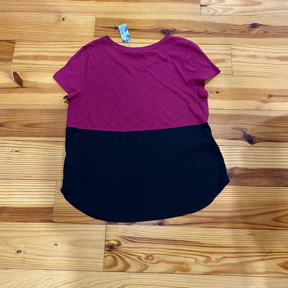New! Express Shirt - Picture 2 of 3